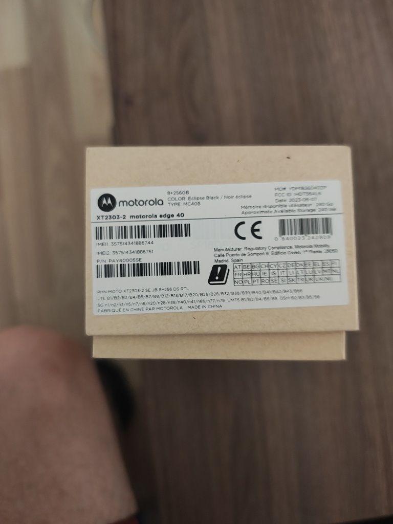 Мобилен телефон -Motorola Edge 40