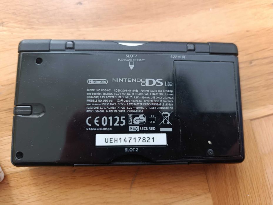 Продавам Nintendoo DS lite
