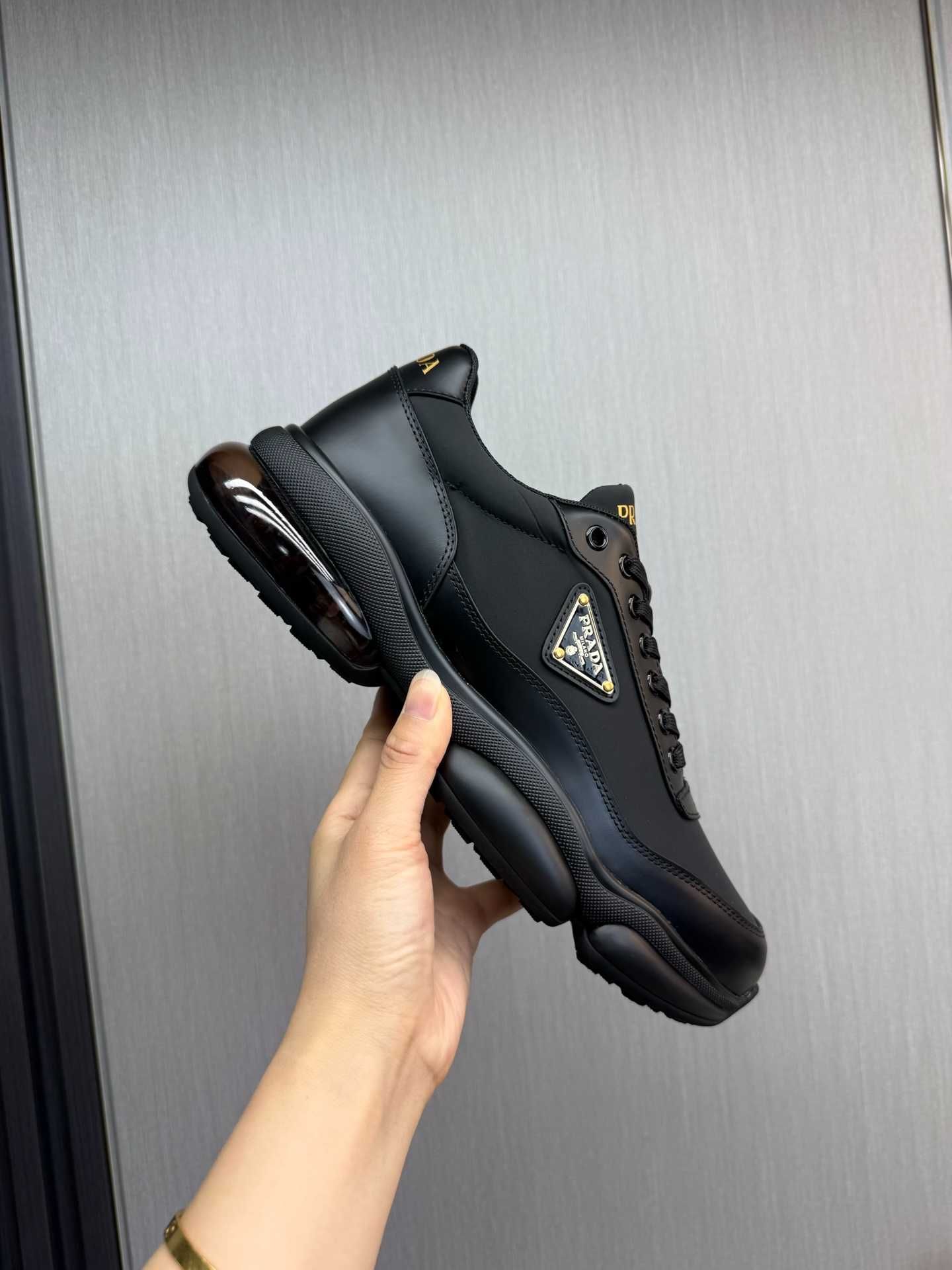 Мъжки маратонки Prada