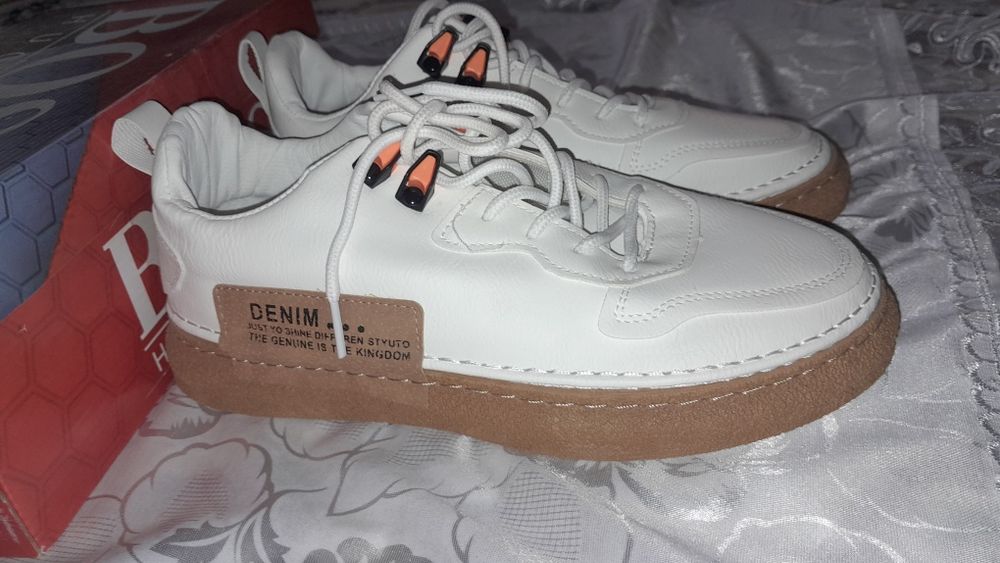 Ajoyib erkaklar krasovkasi