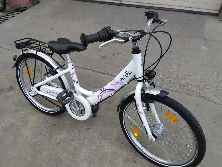 Vând bicicleta din aluminiu pentru copii