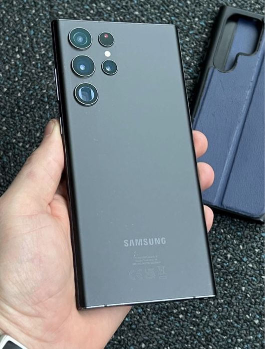 Telefon Samsung Galaxy S22 Ultra Impecabil ca Nou 5G 128GB 8GB Ram