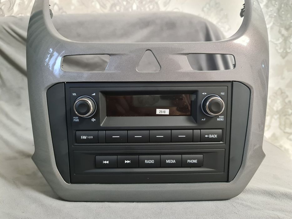 Штатный магнитола кобальт