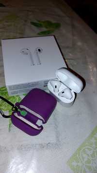 Apple AirPods2 with Charging Case белый