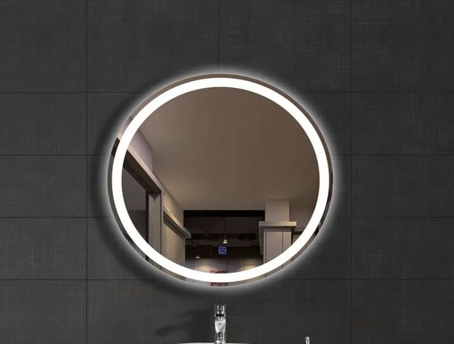 Oglinda baie cu lumina integrata