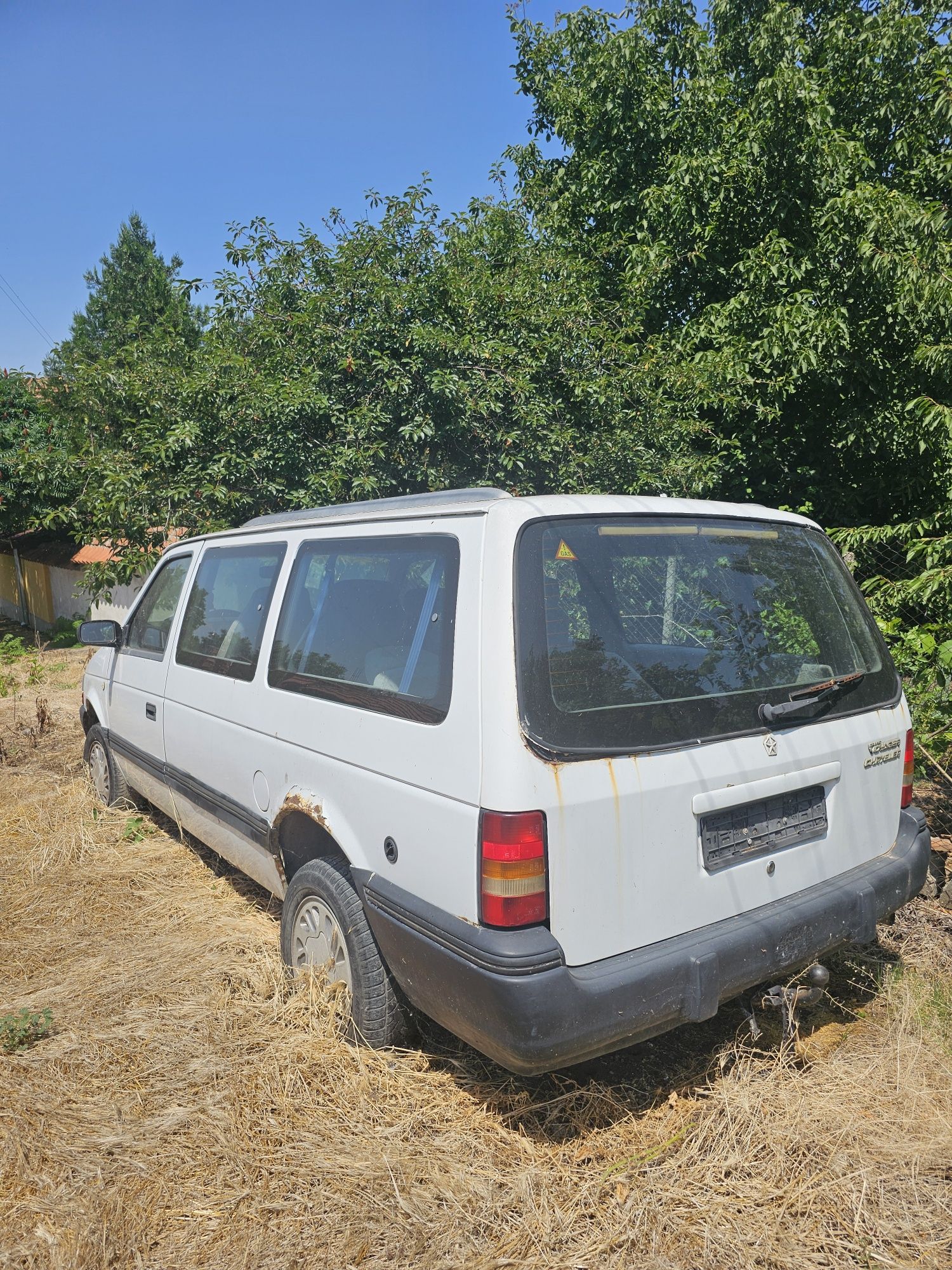 Chrysler Voyager 3.3 1992 на части или цяла.