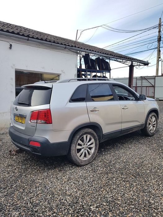 Dezmembrari dezmembrez  Kia Sorento II 2.2 D 2009-2015