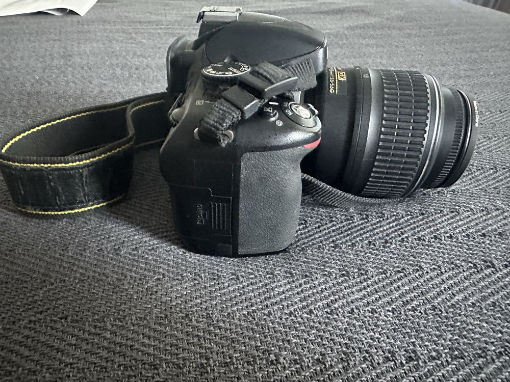 Nikon D5100 с 2 обектива (18–55 и 55-300)