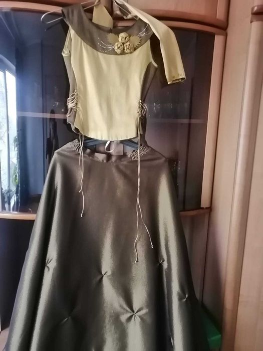 Праздничный костюм юбка и топиком б/у на 12-14 лет