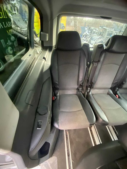 Dezmembrez Vito/Viano 116 W639 2.2CDI euro 5 4MATIC 4x4/Interior Viano