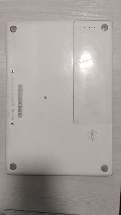 MacBook A1181 на запчасти