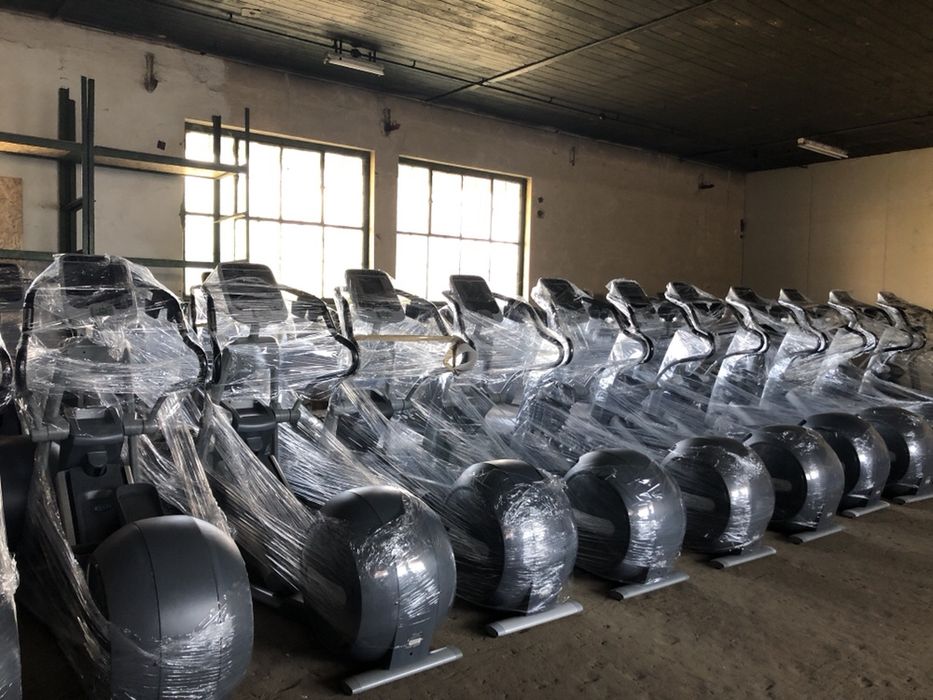 Depozit aparate fitness technogym