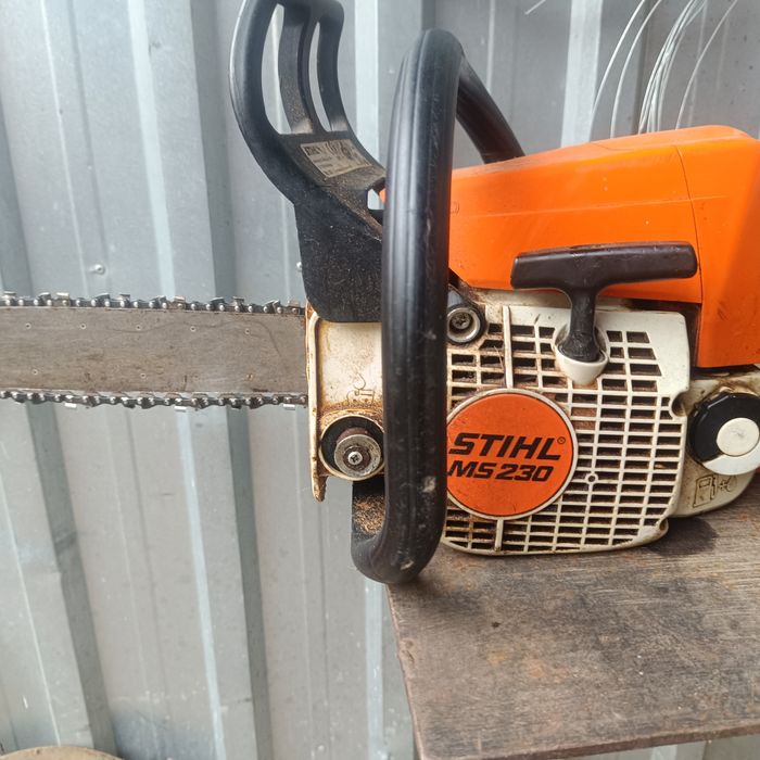 Vând drujba Stihl  ms 230