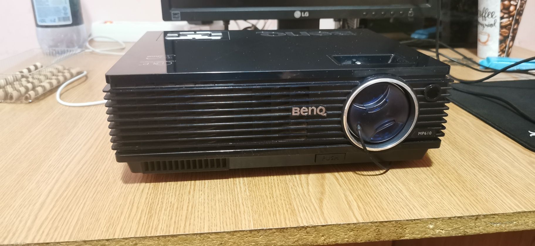 Vand videoproiector Benq