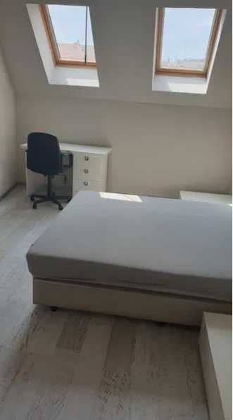 Дава се под наем Четиристаен апартамент в Пловдив, Център - 99 кв.м за 204 € - Снимка #1