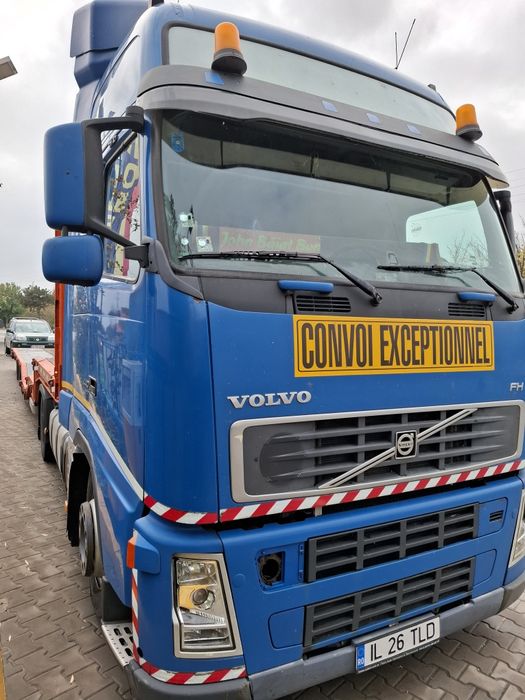 Cap tractor Volvo 440 euro 5+ semiremorca prelata mega