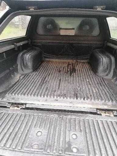 Mitsubishi l200 an fabricație 2005