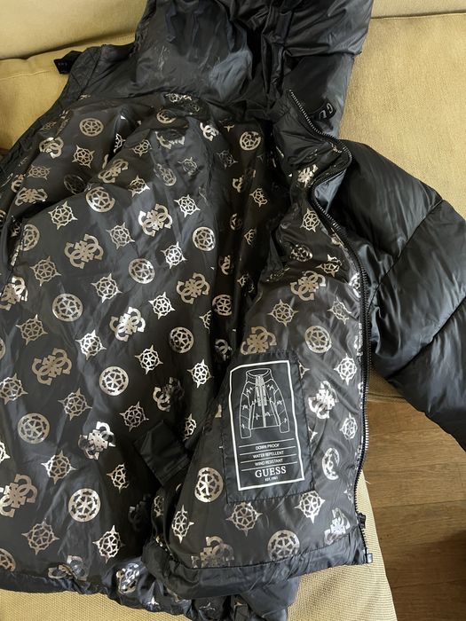 Дамски Ски обувки + яке Guess