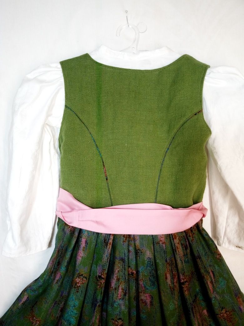 Dirndl fetițe Nr.104-116 cm  5-6 ani Sarafan tirolez  Rochie bavareza