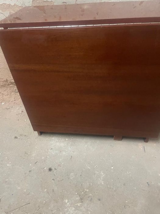 Стол книжка в отличном состоянии