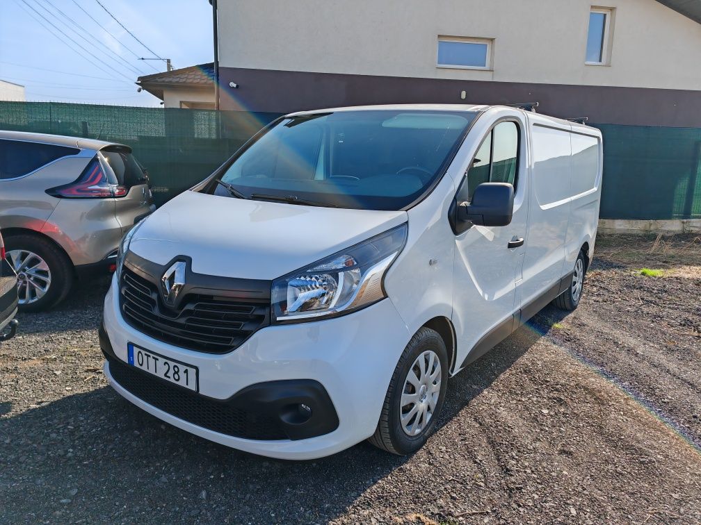 Renault Trafic Van Lung 2015 1.6 Diesel 141.000 km Euro 5