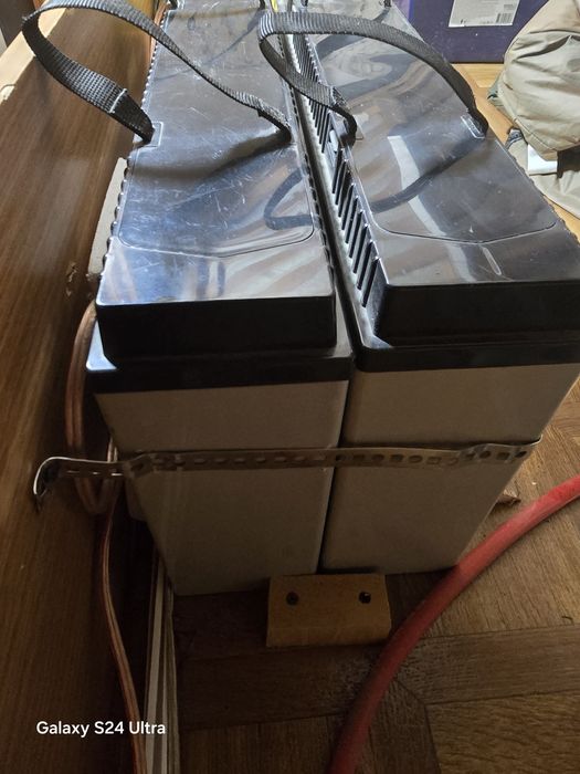 Vând 3 bateri cu gel pentru rulota