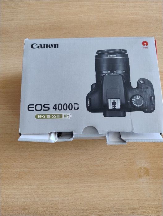 Vând Canon EOS 4000D