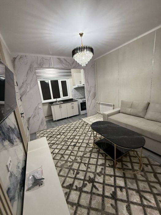 Чиланзар 8 1/3/4 перед-я 2 комната 32 метр квадрат еворемонт с меб тех