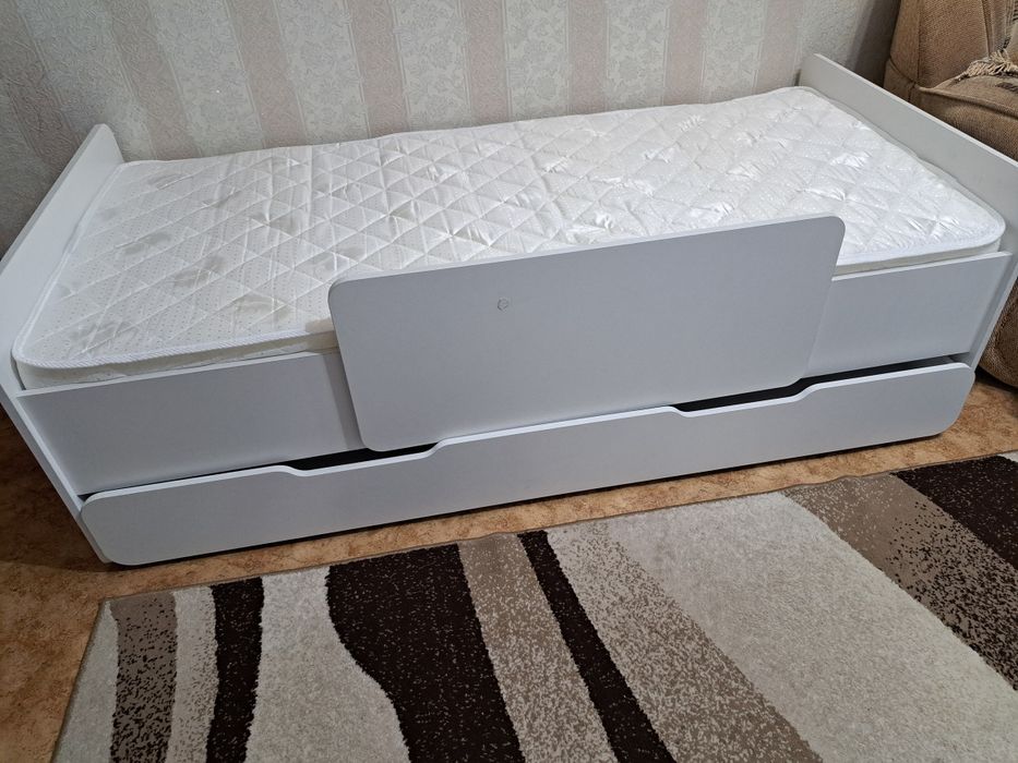 Подростковая кровать для двоих детей