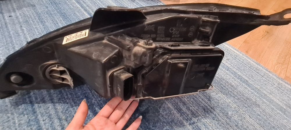 Фарове за Ford Mondeo 3 и Ford Fokus 1