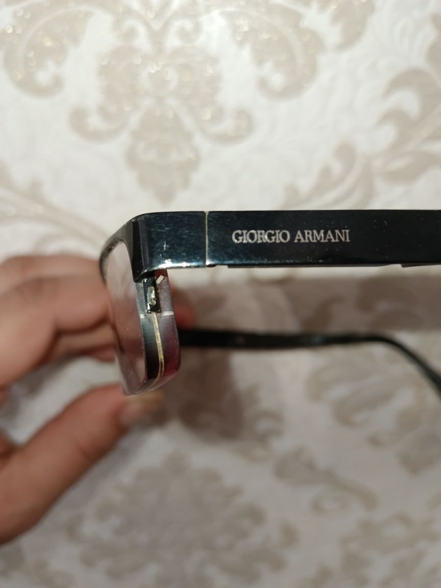 Срочно продам оригинал мужской очки GIORGIO ARMANI