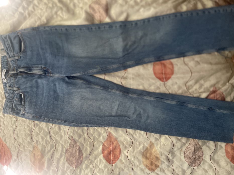 Zara джинсы 38-го размера
