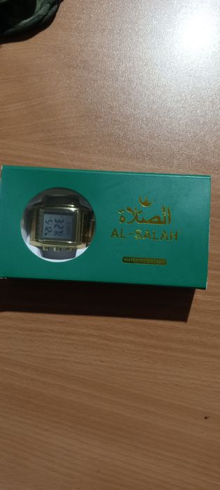 Xajdan olib kelingan Soat sotiladi