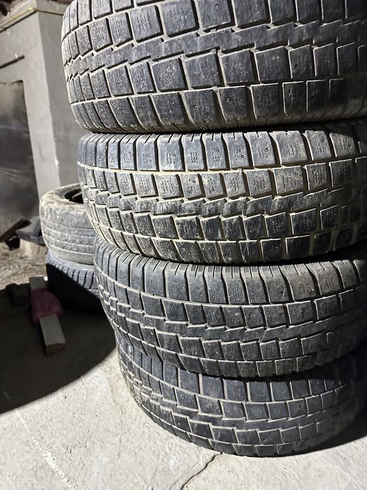 235/70/16 покрышка зимние