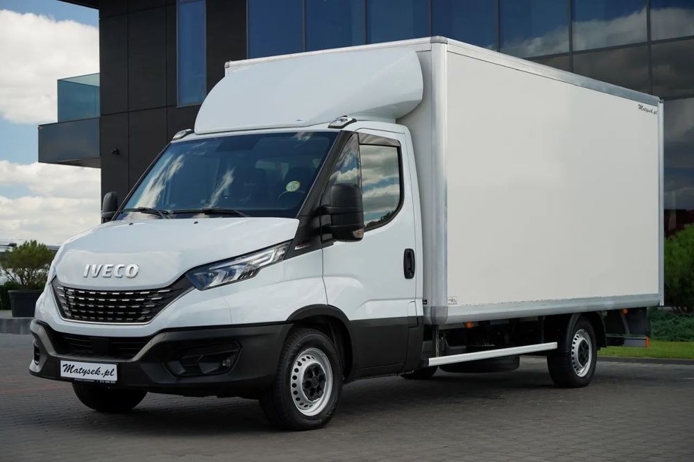Iveco DAILY 35-180 / CONTAINER - CORTINĂ / AUTOMAT / DHOLLANDIA LIFT / GVWR: 3500 KG / 2021 -