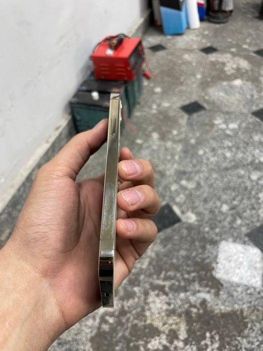 Iphone 12 pro 256gb sotiladi