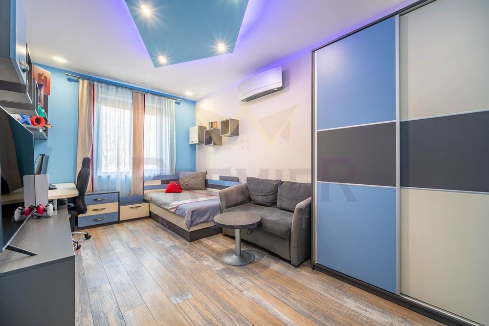 Продава се Тристаен апартамент в Варна, Център - 84 кв.м за 2596 €/кв.м - Снимка #6