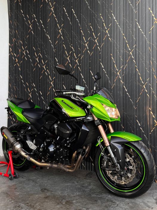 Kawasaki Z750R 2011