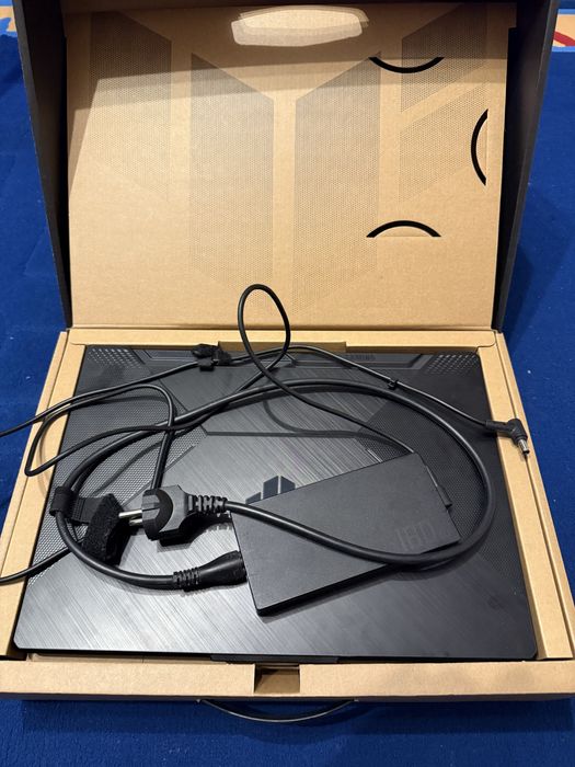 Vand laptop de Gaming Asus TUF15