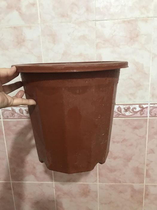 Продаются горшки