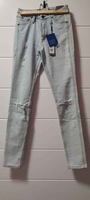 Дънки нови -Cavlin Klein -26разм-85лв