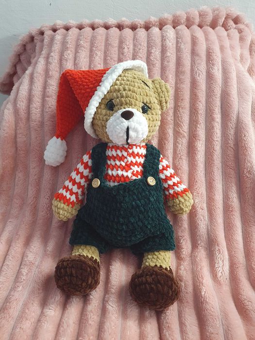 Плюшено мече  с гащеризон