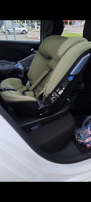 Vand Scaun Auto Coccolle 360g isofix NOU  în garanție