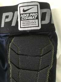 Pantaloni Nike Pro Combat.
