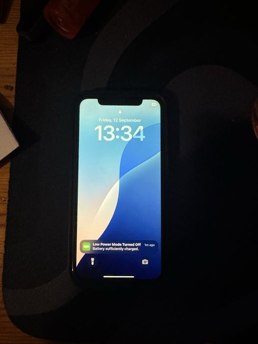 Запазен Iphone 11