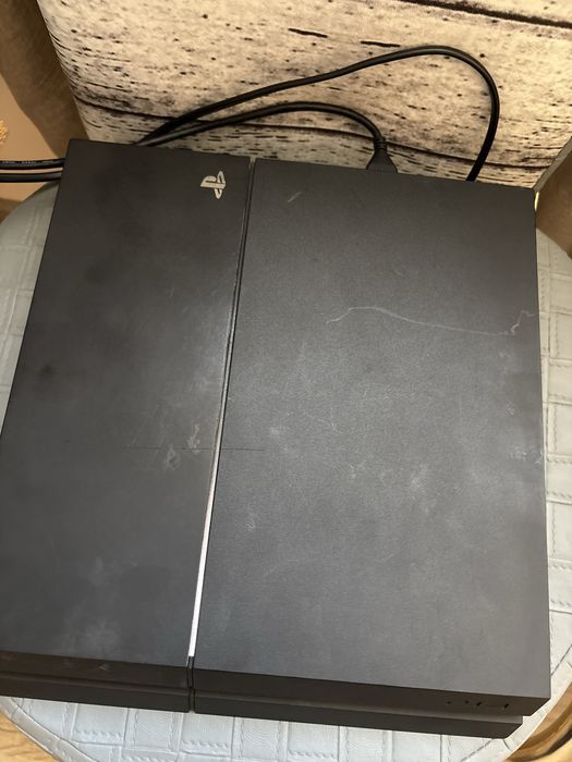 Playstation 4 Губи Картина