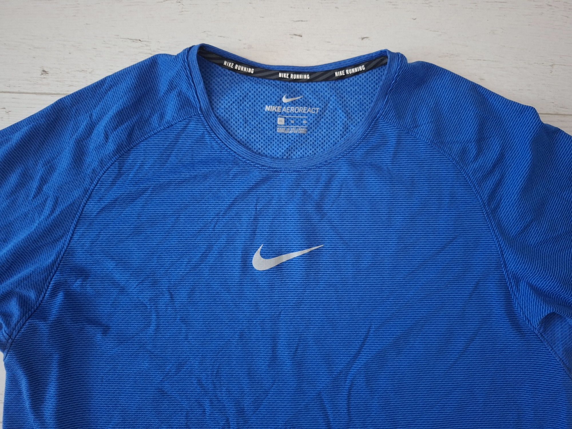 Nike Aeroreact-Ориг.тениска Нова!