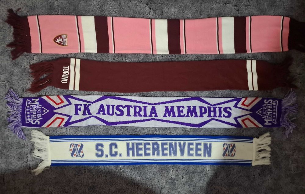 Футболни шалове на отбори