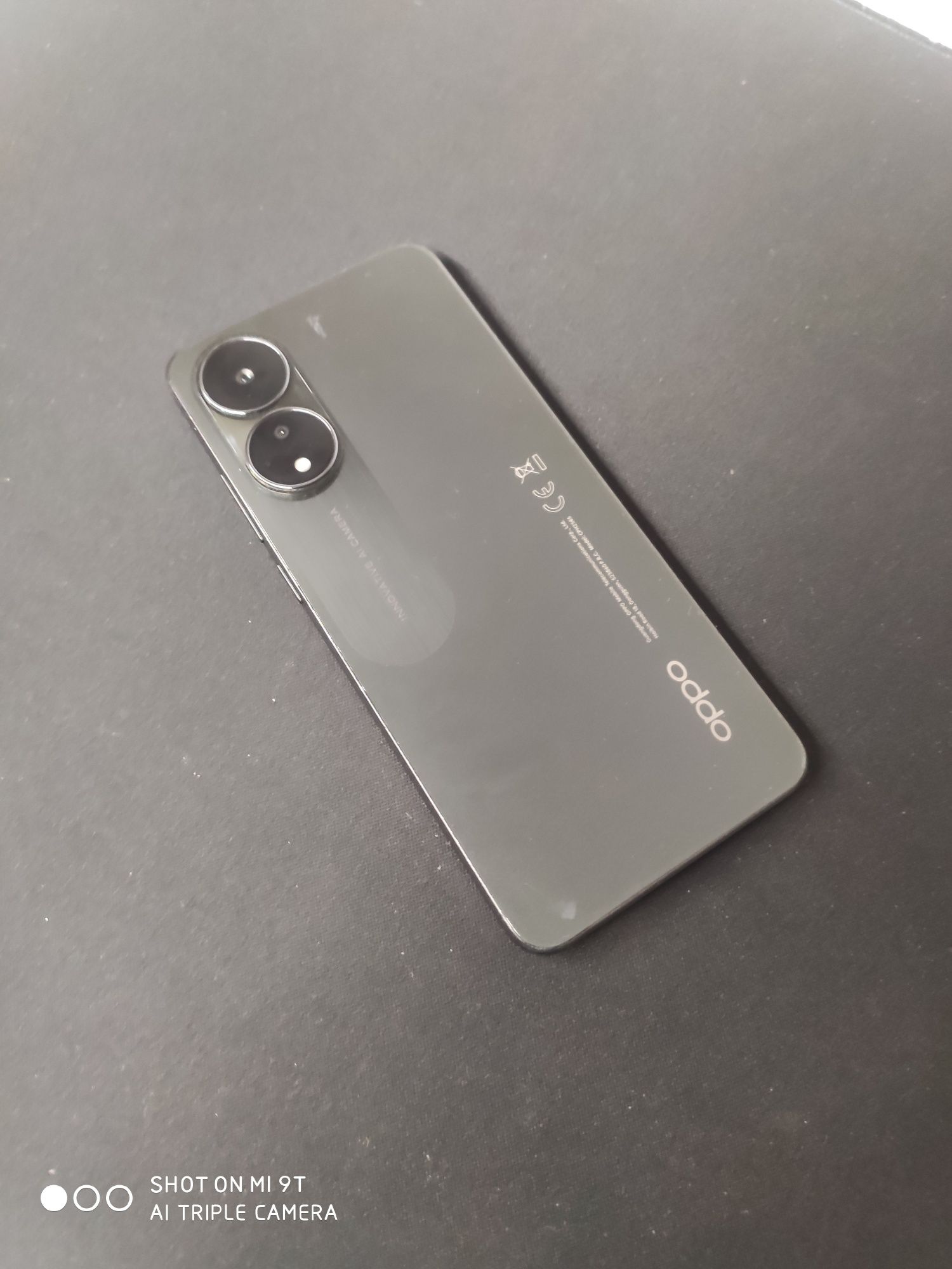 Продам oppo a78 в хорошем состоянии