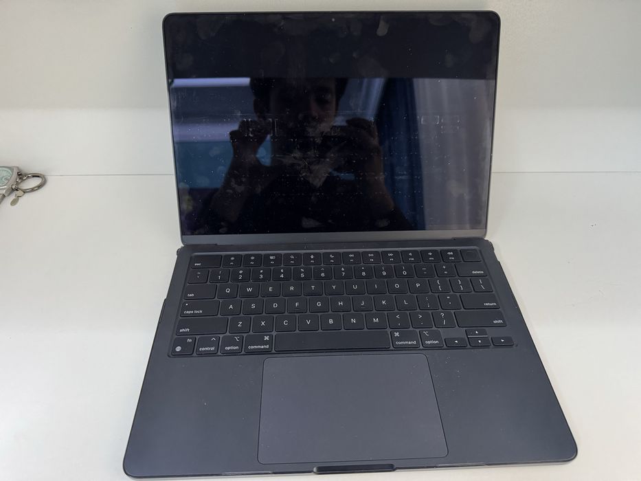 Macbook air m2 8/256